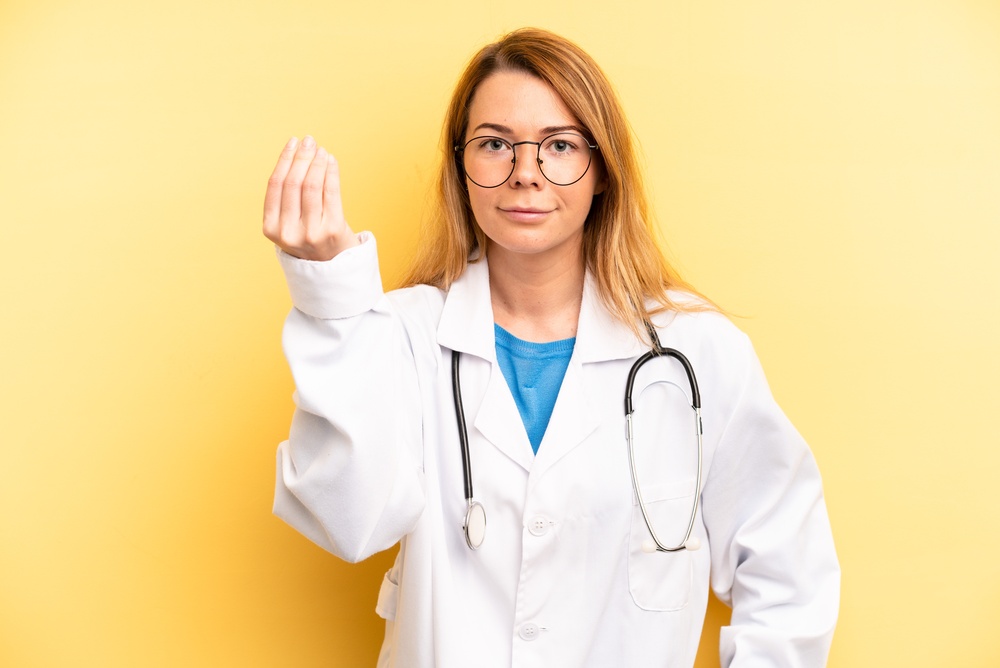 Compensation for medical residents: How much do trainees earn?